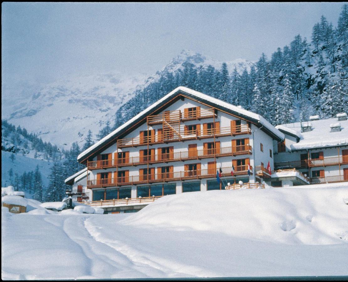 La Trinite Monboso Hotel 그레소니라트리니테 외부 사진